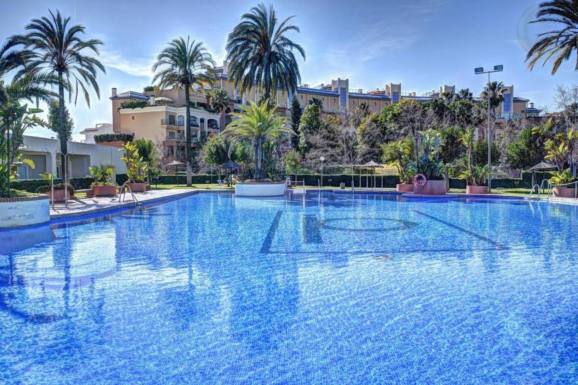 Frontal Sea View Apartment Benalbeach Benalmádena Kültér fotó