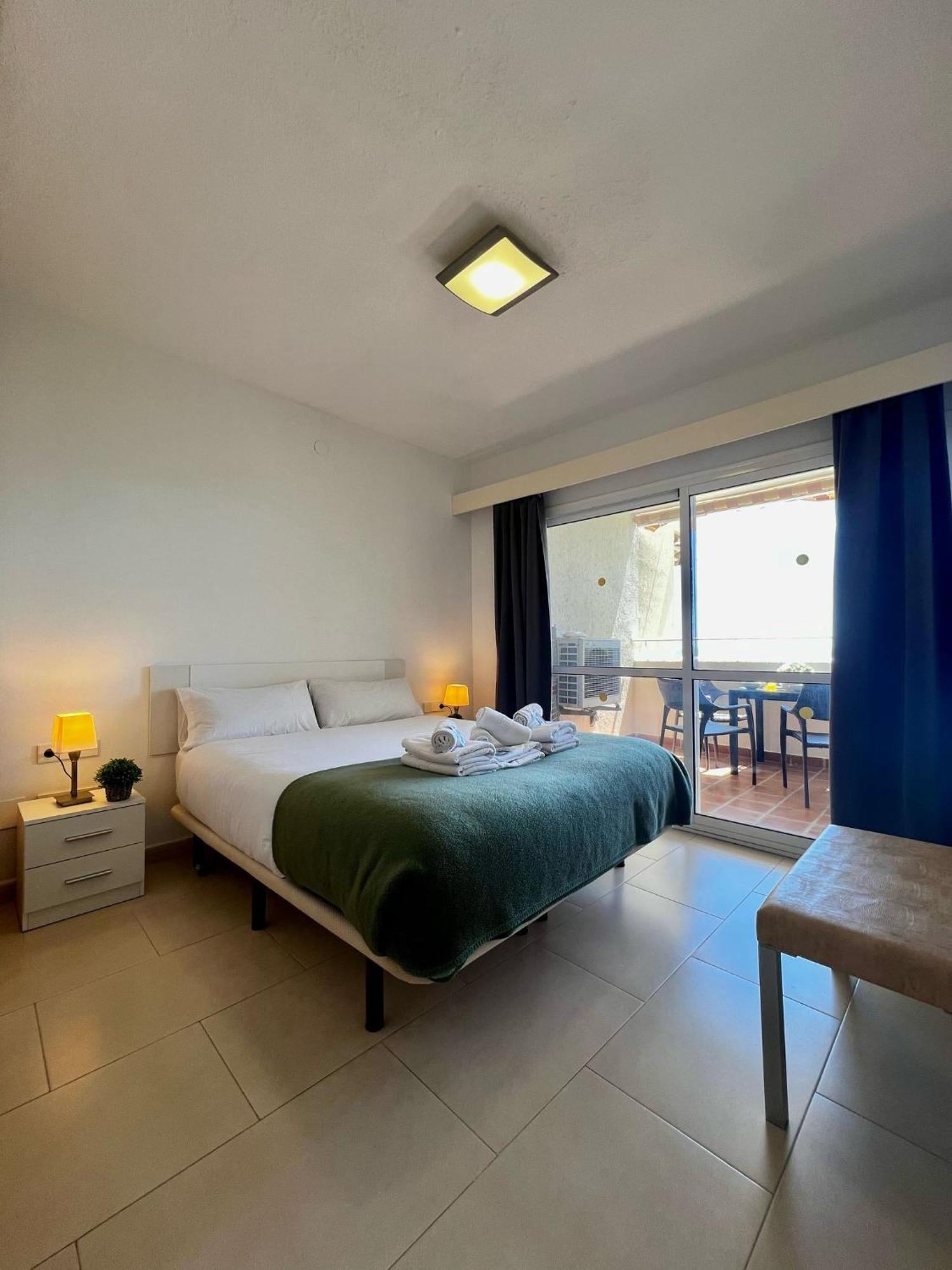 Frontal Sea View Apartment Benalbeach Benalmádena Kültér fotó