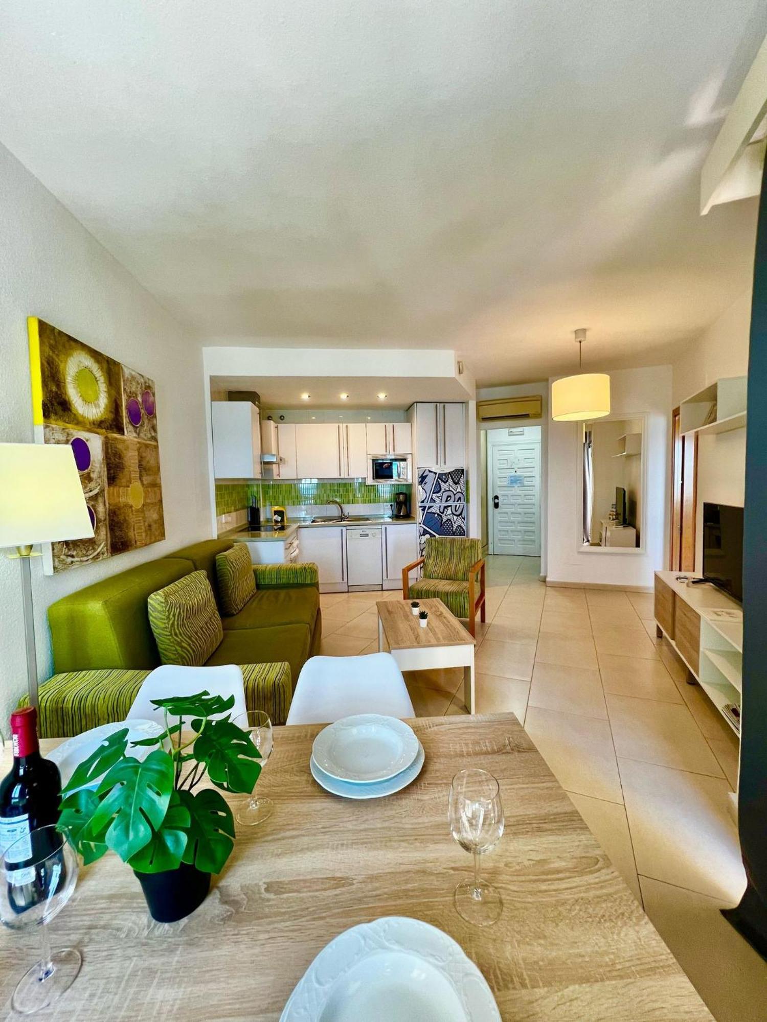 Frontal Sea View Apartment Benalbeach Benalmádena Kültér fotó