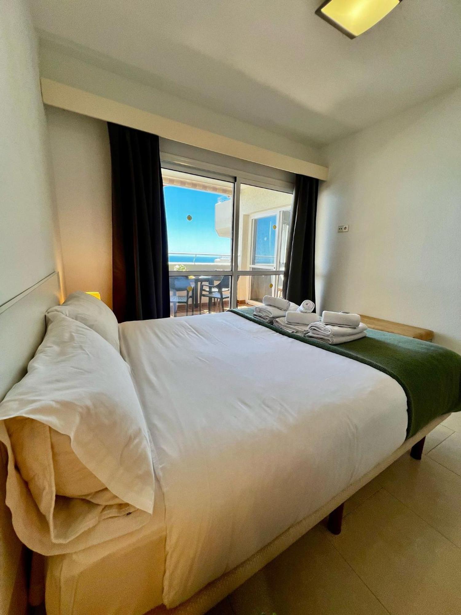 Frontal Sea View Apartment Benalbeach Benalmádena Kültér fotó
